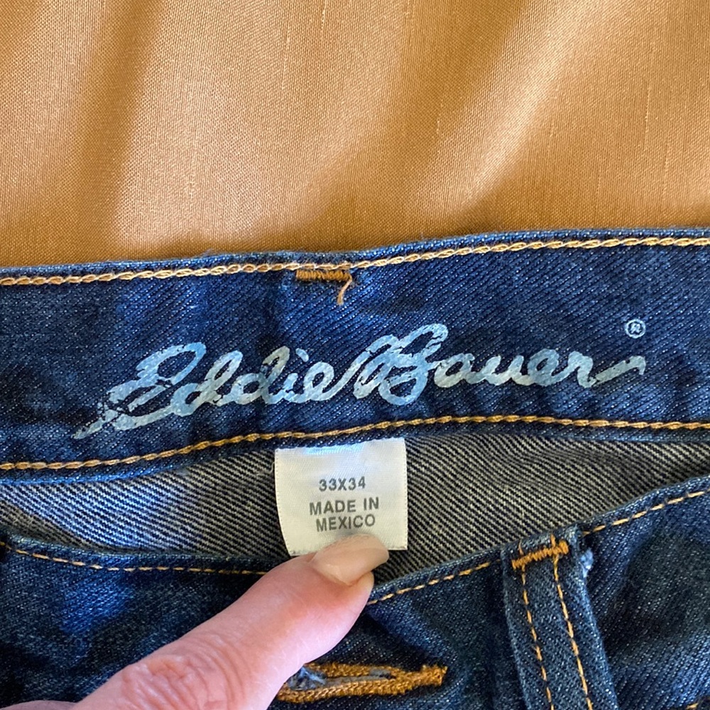 Like new men’s, Eddie Bauer, straight leg jeans 34, length 34 waist